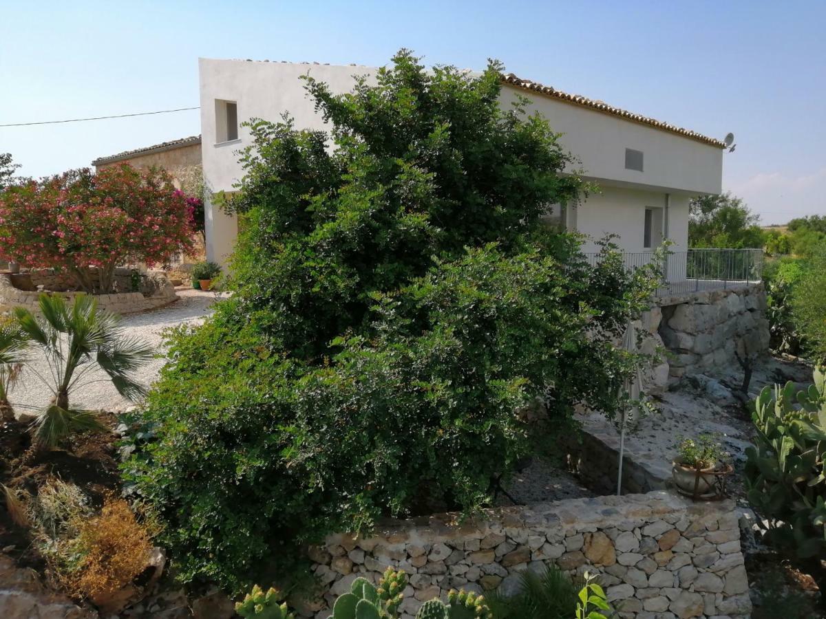 Poggio Del Gallo Киарамонте Гулфи Екстериор снимка