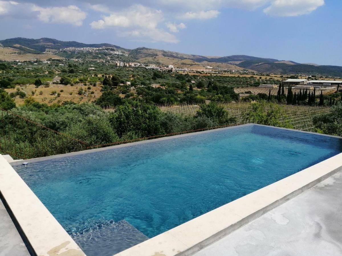 Poggio Del Gallo Киарамонте Гулфи Екстериор снимка